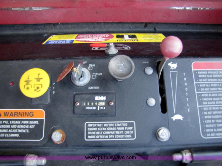 image for item 5236 1999 Ex Mark LZ22LKA604 Z-turn mower