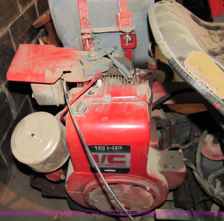 image for item 5237 1987 Heckendorn 739034 riding mower