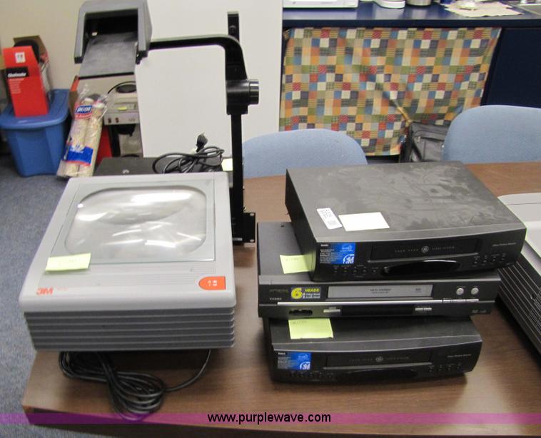 image for item 5305 Assorted electronics