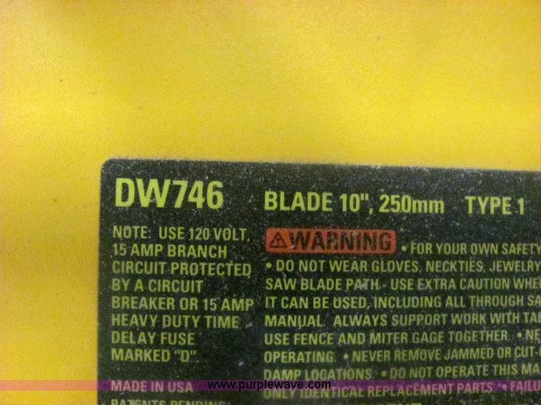 image for item 6101 Dewalt DW746 10" table saw