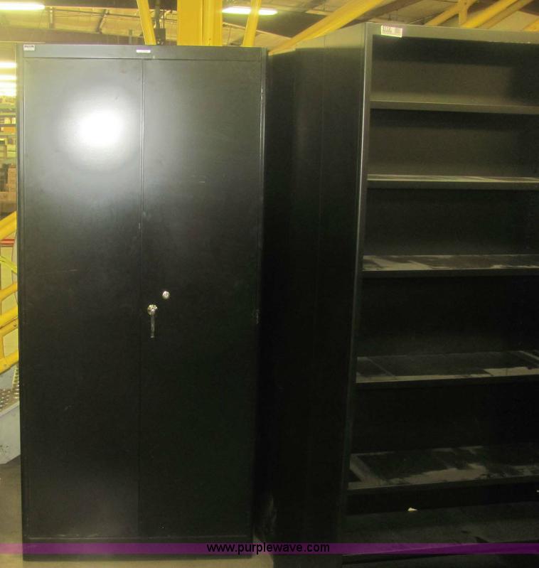 image for item 6112 (13) metal shelving units