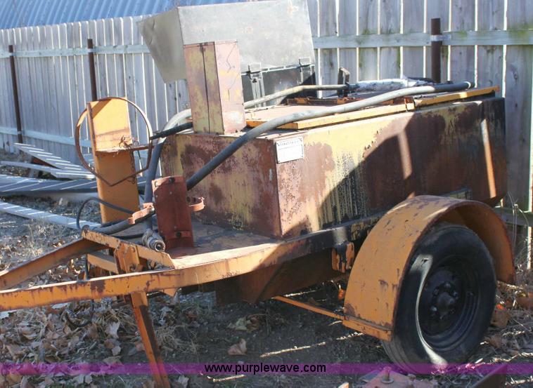 image for item 6131 Little Ford tar kettle