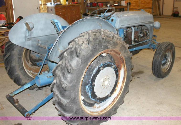 image for item 6133 Ford 9N tractor
