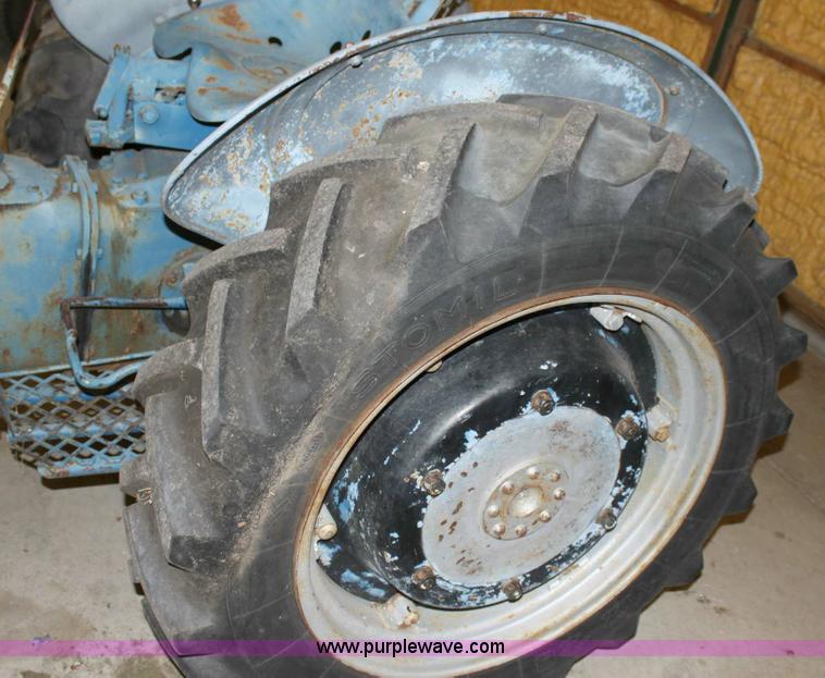 image for item 6133 Ford 9N tractor