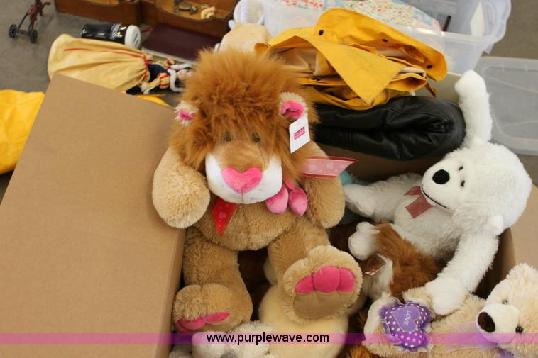 image for item 6156 Assorted household items