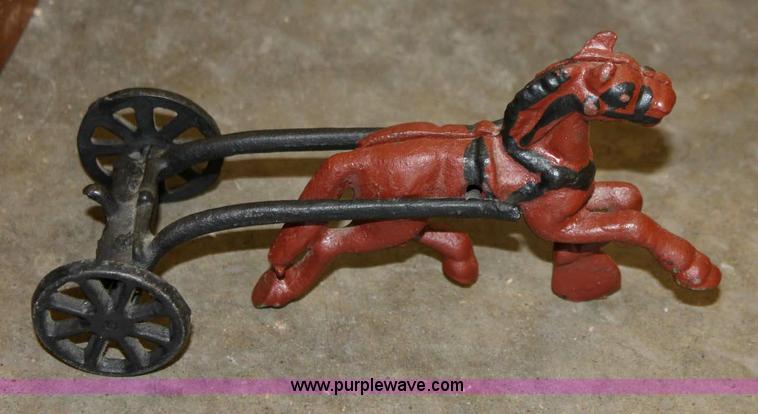 image for item 6156 Assorted household items