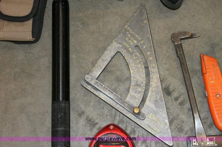 image for item 6157 Assorted tools