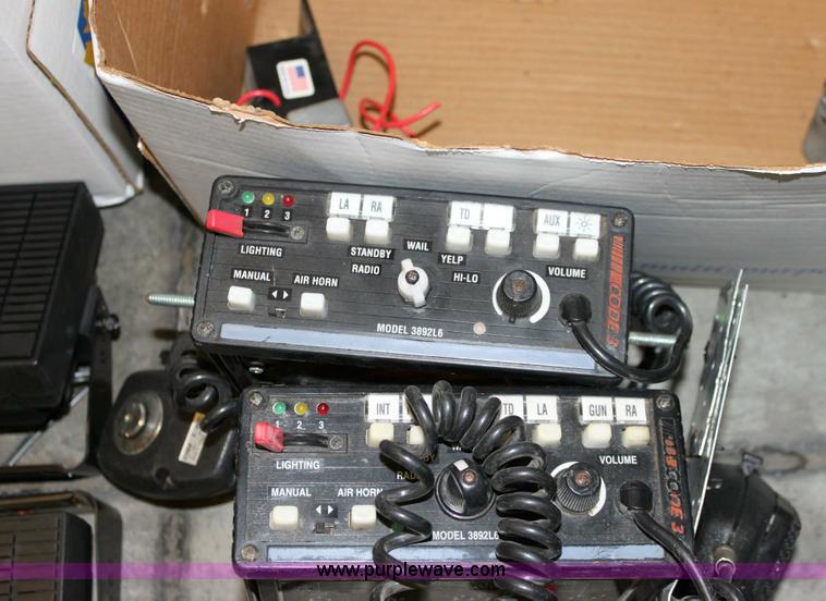 image for item 6159 Assorted electronics