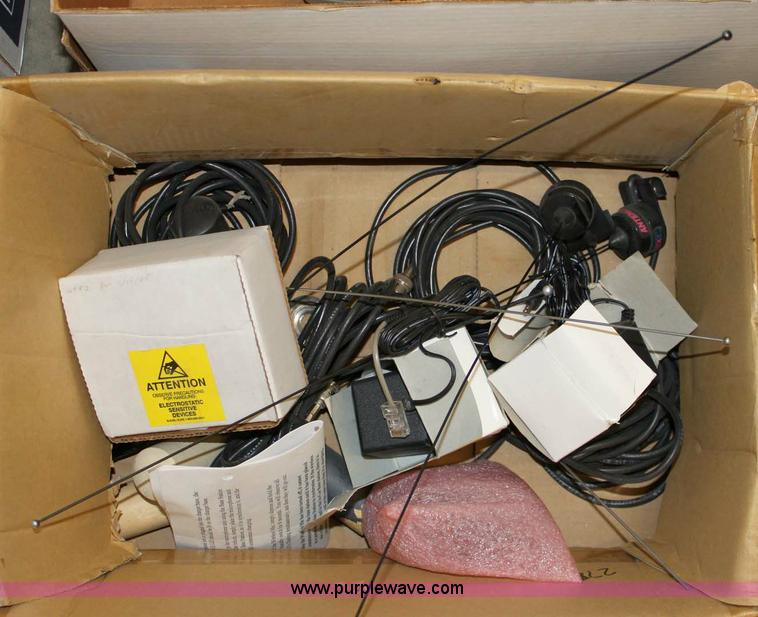 image for item 6159 Assorted electronics