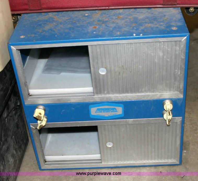 image for item 6160 Assorted household items