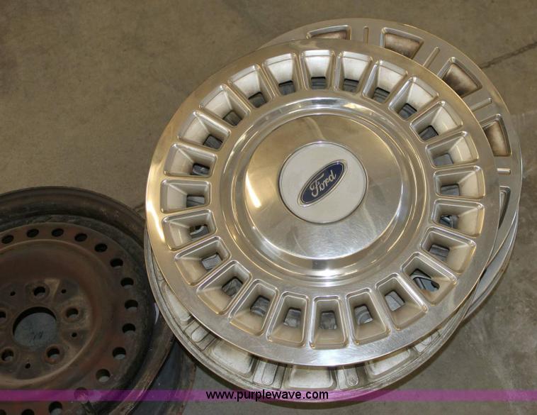 image for item 6161 Assorted automotive parts