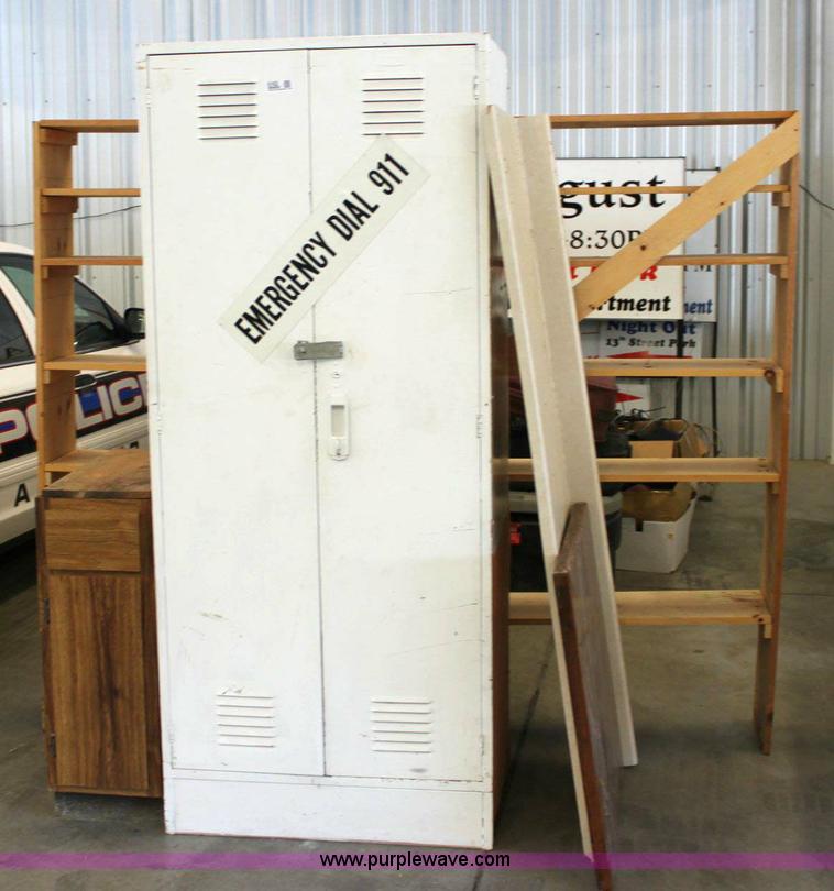 image for item 6162 Assorted furniture