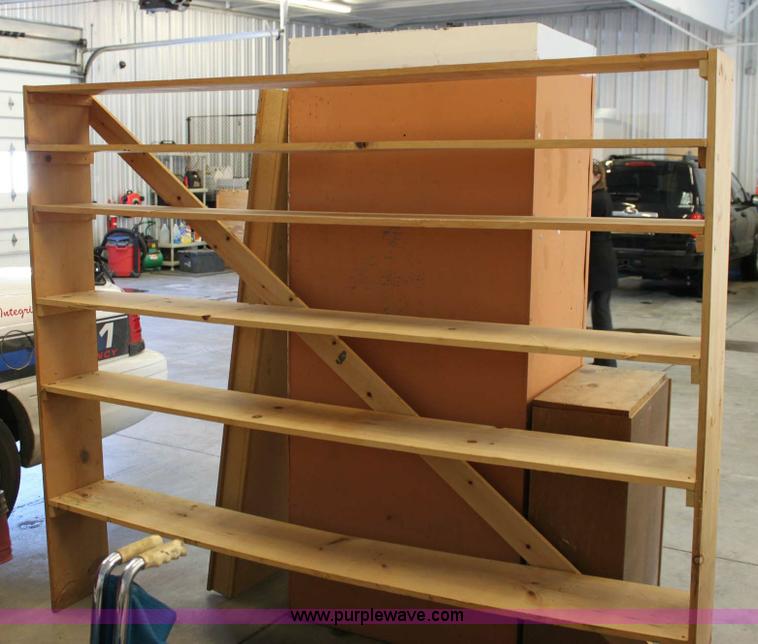 image for item 6162 Assorted furniture