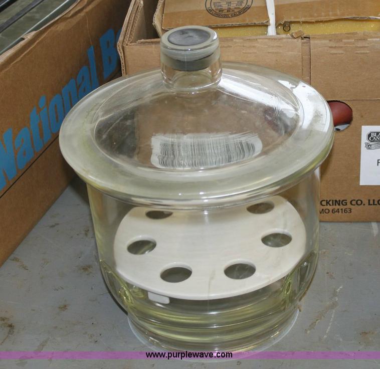 image for item 6455 Assorted laboratory equipment