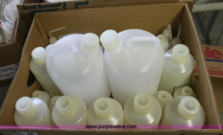 image for item 6455 Assorted laboratory equipment