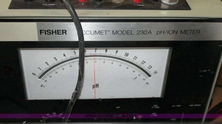 image for item 6455 Assorted laboratory equipment