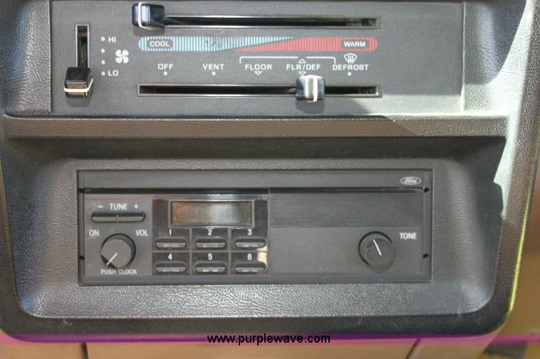 image for item 6530 1989 Ford F350 fire truck