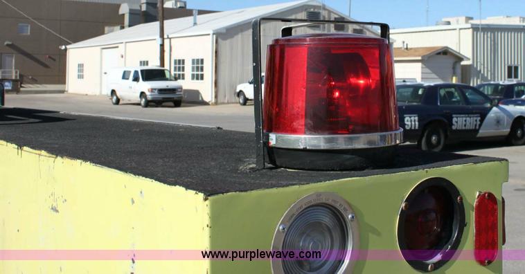 image for item 6530 1989 Ford F350 fire truck