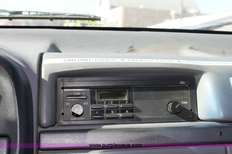 image for item 6531 1994 Ford F350 XL fire truck