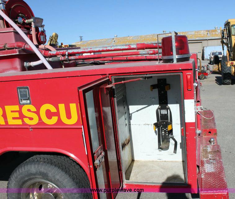 image for item 6531 1994 Ford F350 XL fire truck