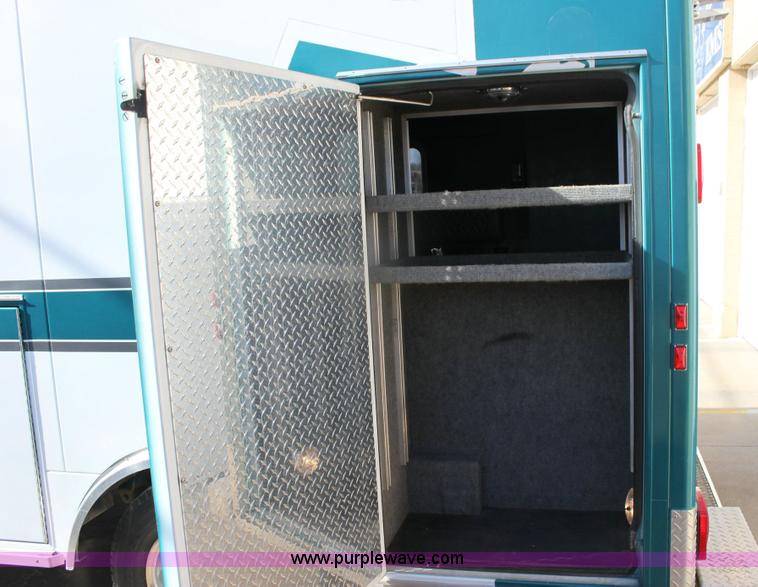 image for item 6553 1991 Ford E-350 ambulance