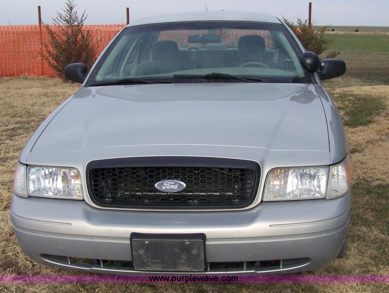 image for item 7490 2006 Ford Crown Victoria Police Interceptor