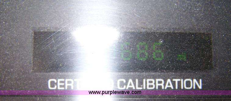 image for item 7490 2006 Ford Crown Victoria Police Interceptor