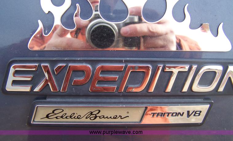 image for item 7491 2001 Ford Eddie Bauer Expedition