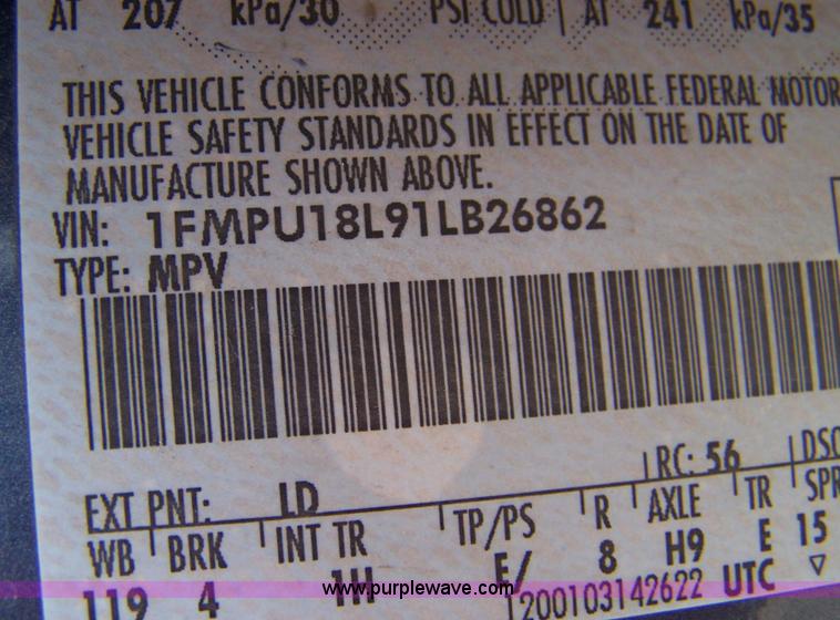 image for item 7491 2001 Ford Eddie Bauer Expedition