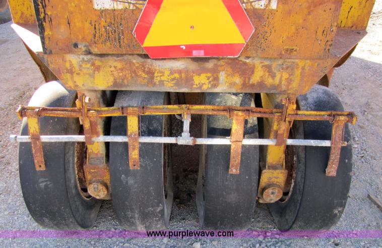 image for item 9181 1970 Tampo roller