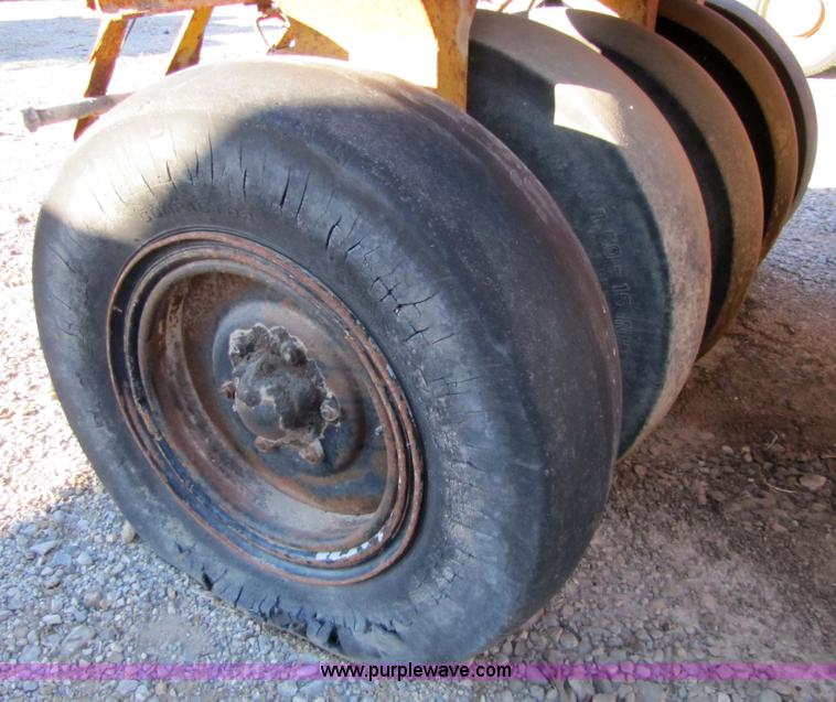 image for item 9181 1970 Tampo roller