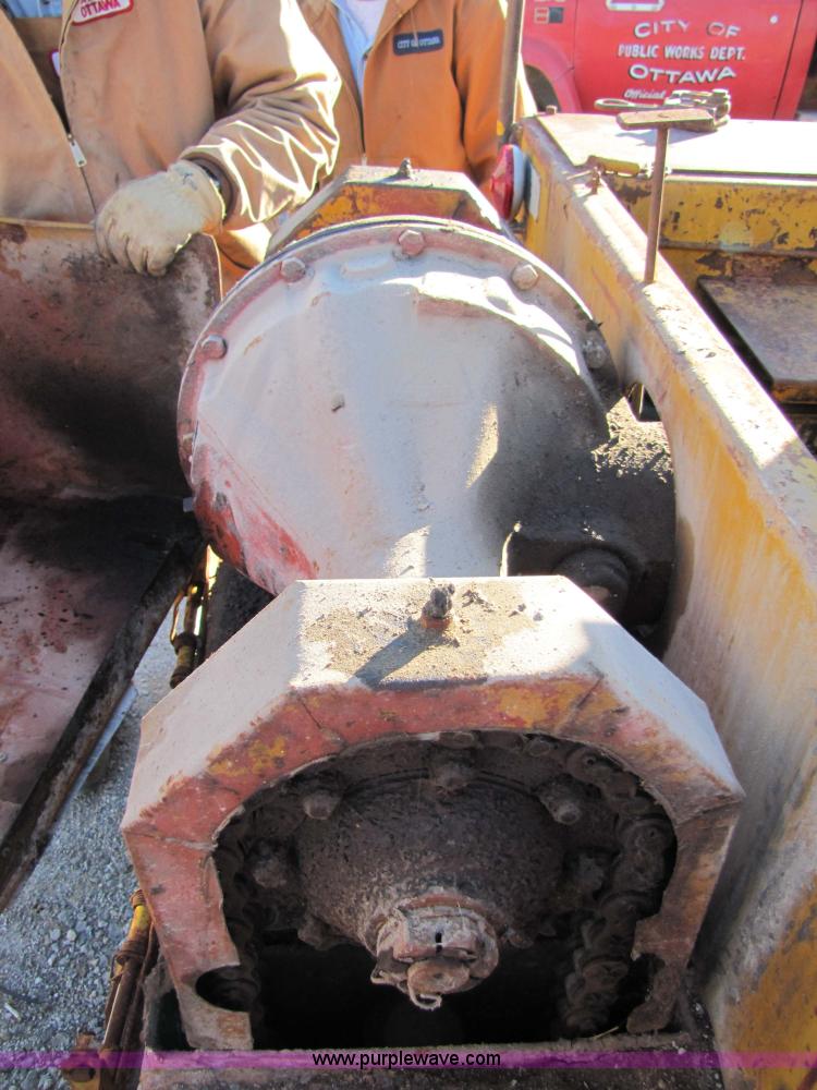 image for item 9181 1970 Tampo roller