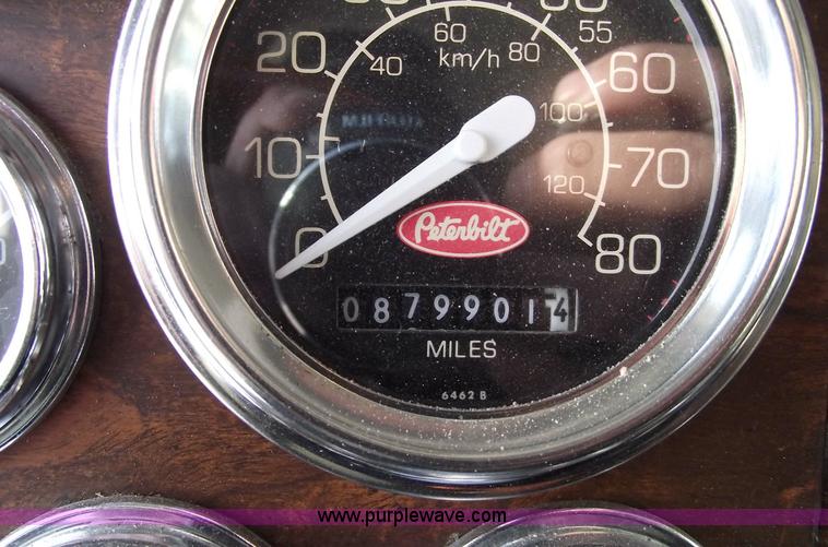 image for item 5485 2000 Peterbilt 379 semi truck