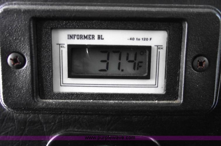 image for item 5485 2000 Peterbilt 379 semi truck