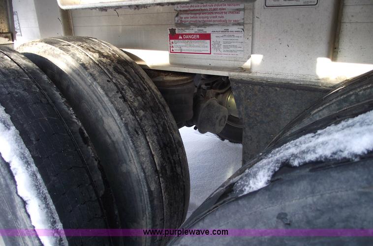 image for item 5486 1998 Travis 39' aluminum dump trailer