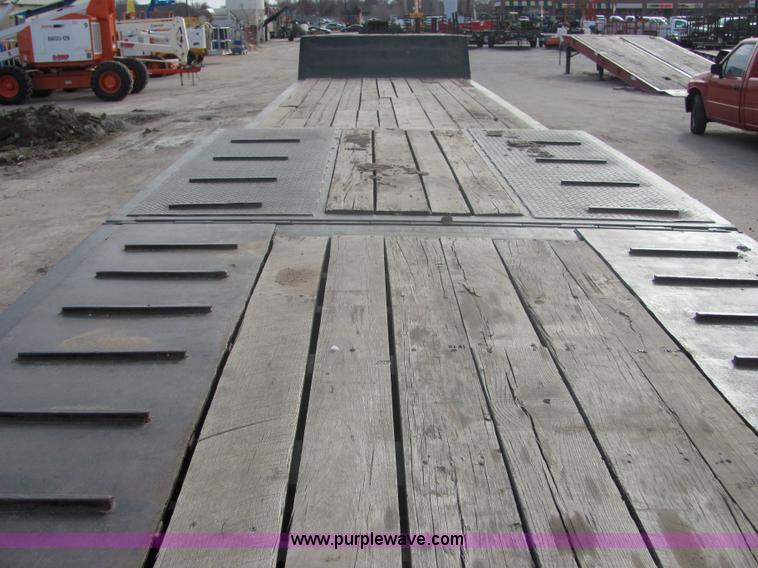 image for item 6760 2002 Trail-Eze TE80HT48 semi trailer