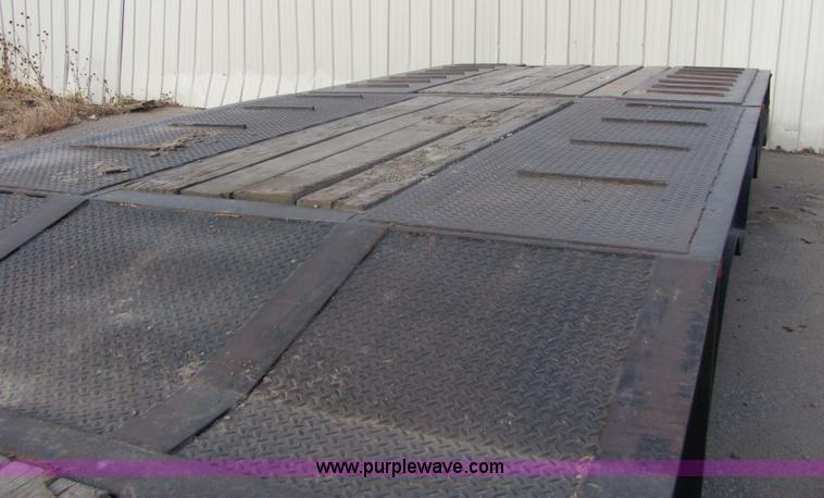 image for item 6760 2002 Trail-Eze TE80HT48 semi trailer