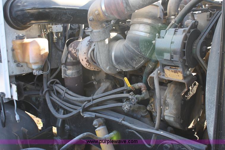 image for item 6809 1987 Peterbilt 379 semi truck