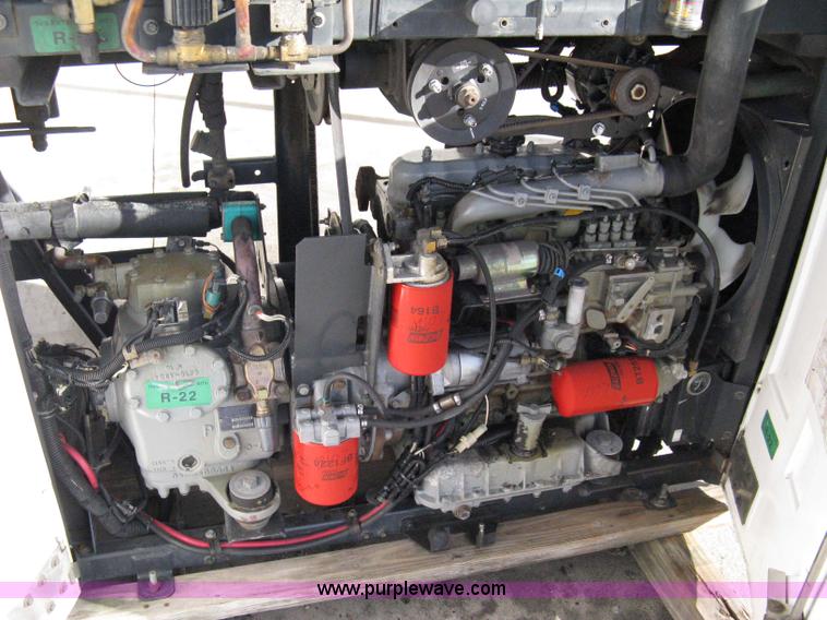 image for item 8098 Carrier Phoenix Ultra Ultima 53 R22 refrigeration unit