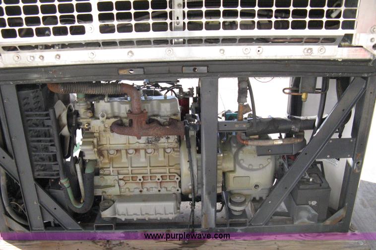 image for item 8098 Carrier Phoenix Ultra Ultima 53 R22 refrigeration unit