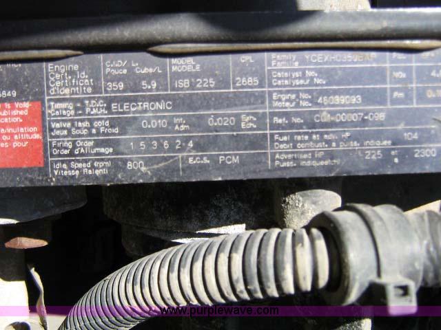 image for item 1502 2001 Freightliner FL70 conventional cab truck