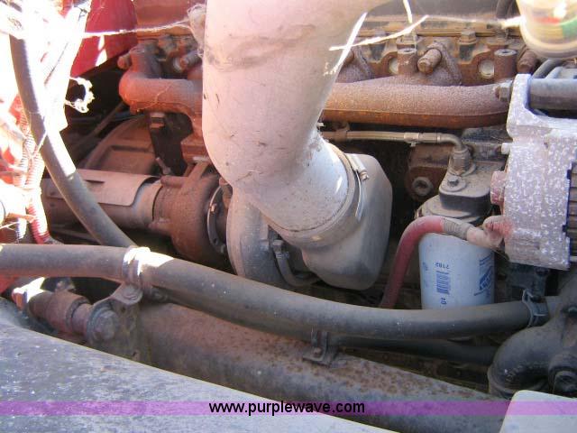 image for item 1502 2001 Freightliner FL70 conventional cab truck