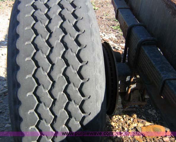 image for item 1502 2001 Freightliner FL70 conventional cab truck