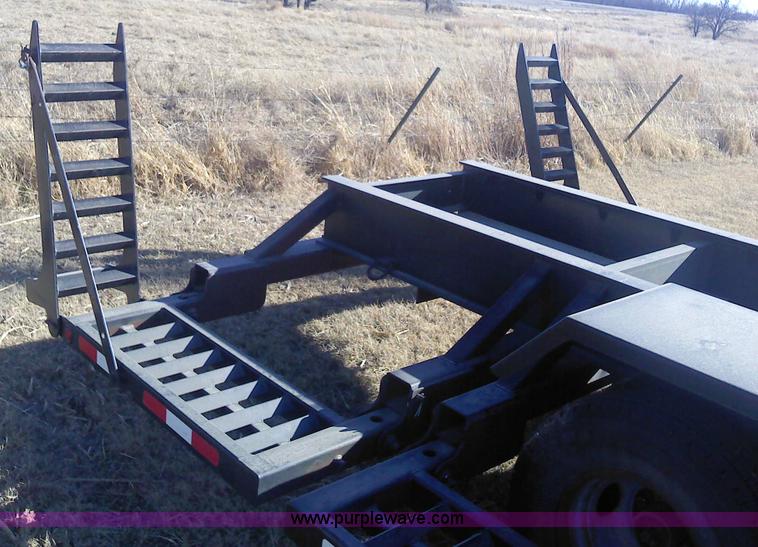 image for item 1608 2005 B-B sprayer trailer