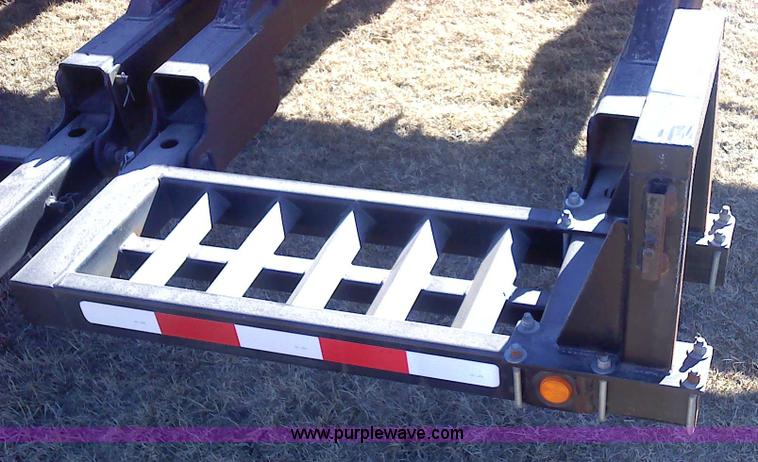 image for item 1608 2005 B-B sprayer trailer