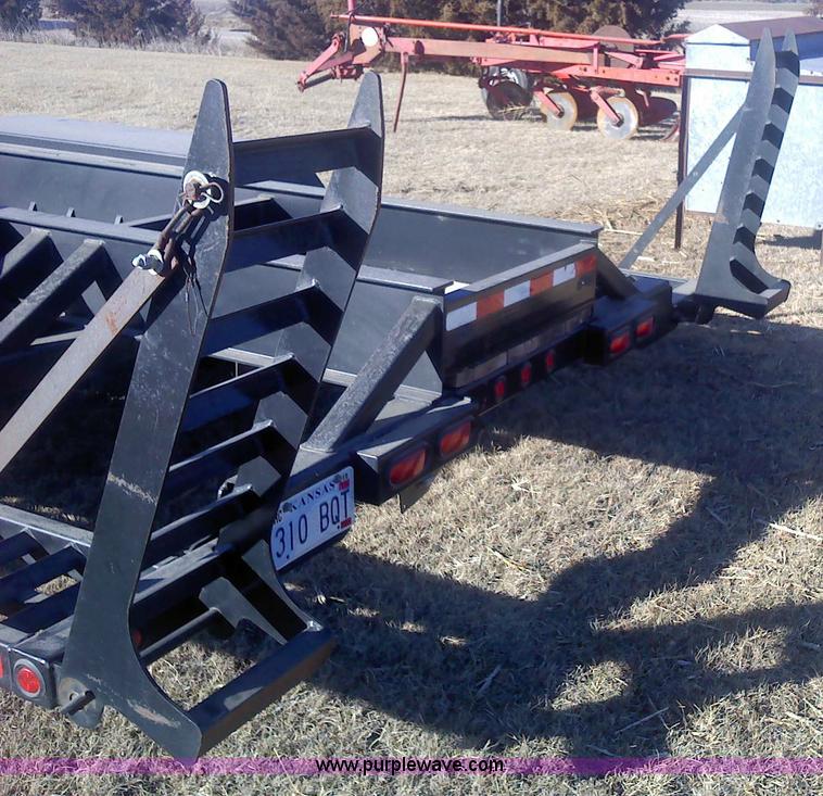 image for item 1608 2005 B-B sprayer trailer