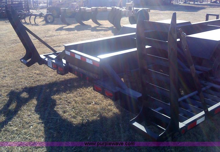 image for item 1608 2005 B-B sprayer trailer
