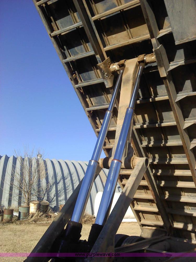 image for item 1610 1973 GMC 9500TS tandem axle grain truck