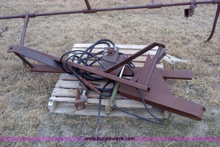 image for item 1802 8R30 corn reel