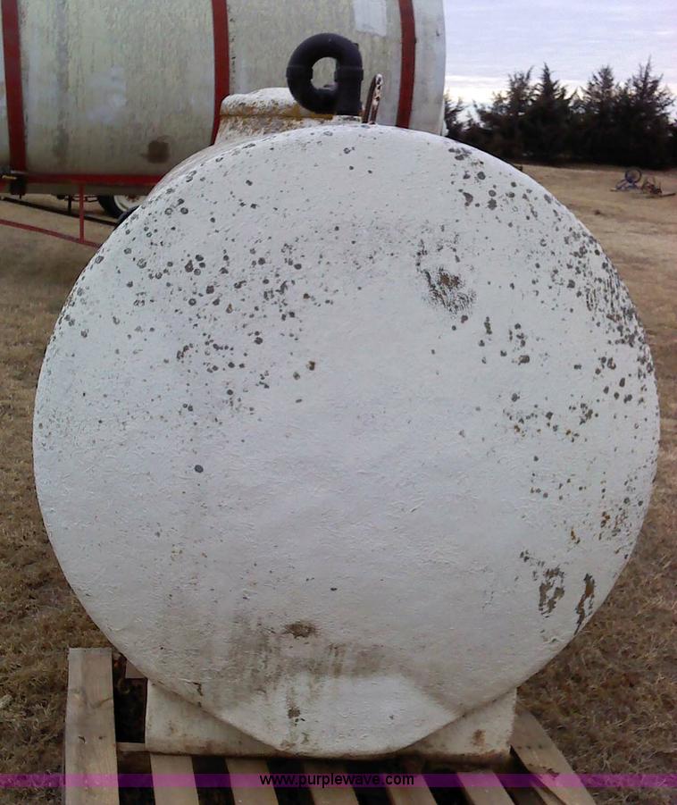 image for item 1804 Palmer 1981 fiberglass tank body